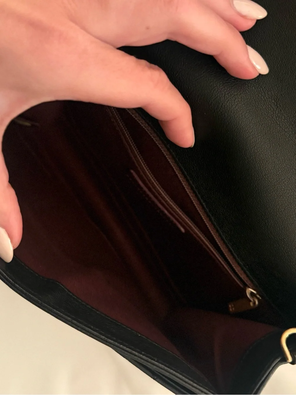 CHANEL Black Quilted Leather Shoulder Bag with Gold Chain